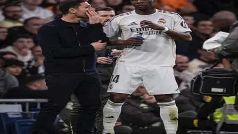 瓜迪奥拉点赞刘易斯防守，哈兰德状态明显好转