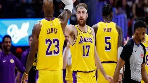 李新翔青春绽放进球，张呈栋36岁遭戏弄：海港半场精彩瞬间回顾